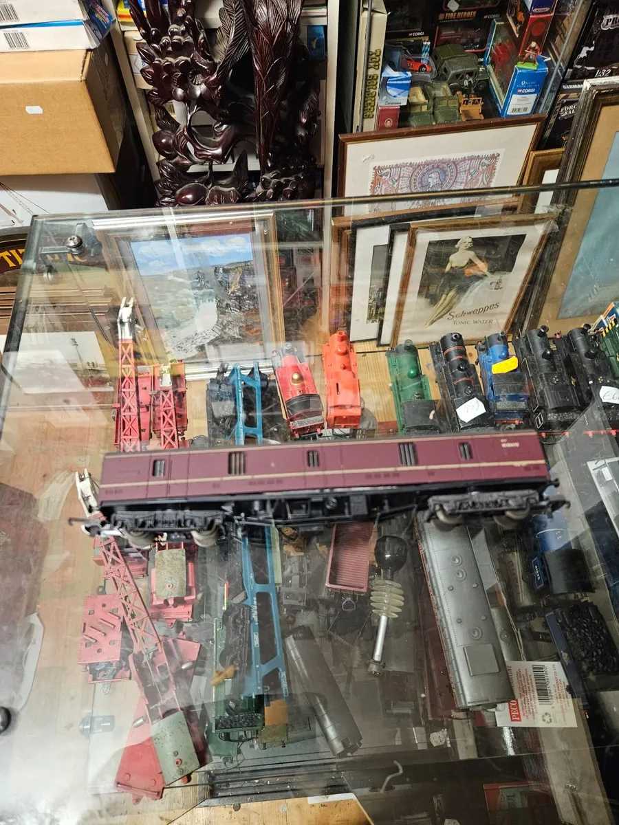 Hornby OO Gauge Carraige