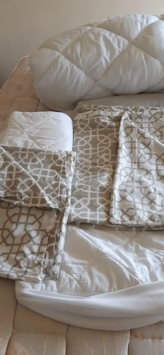 single bed - Image 3
