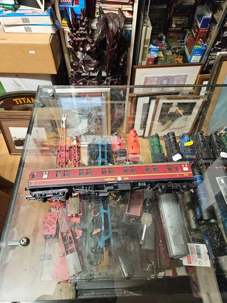 Hornby OO Gauge Carraige