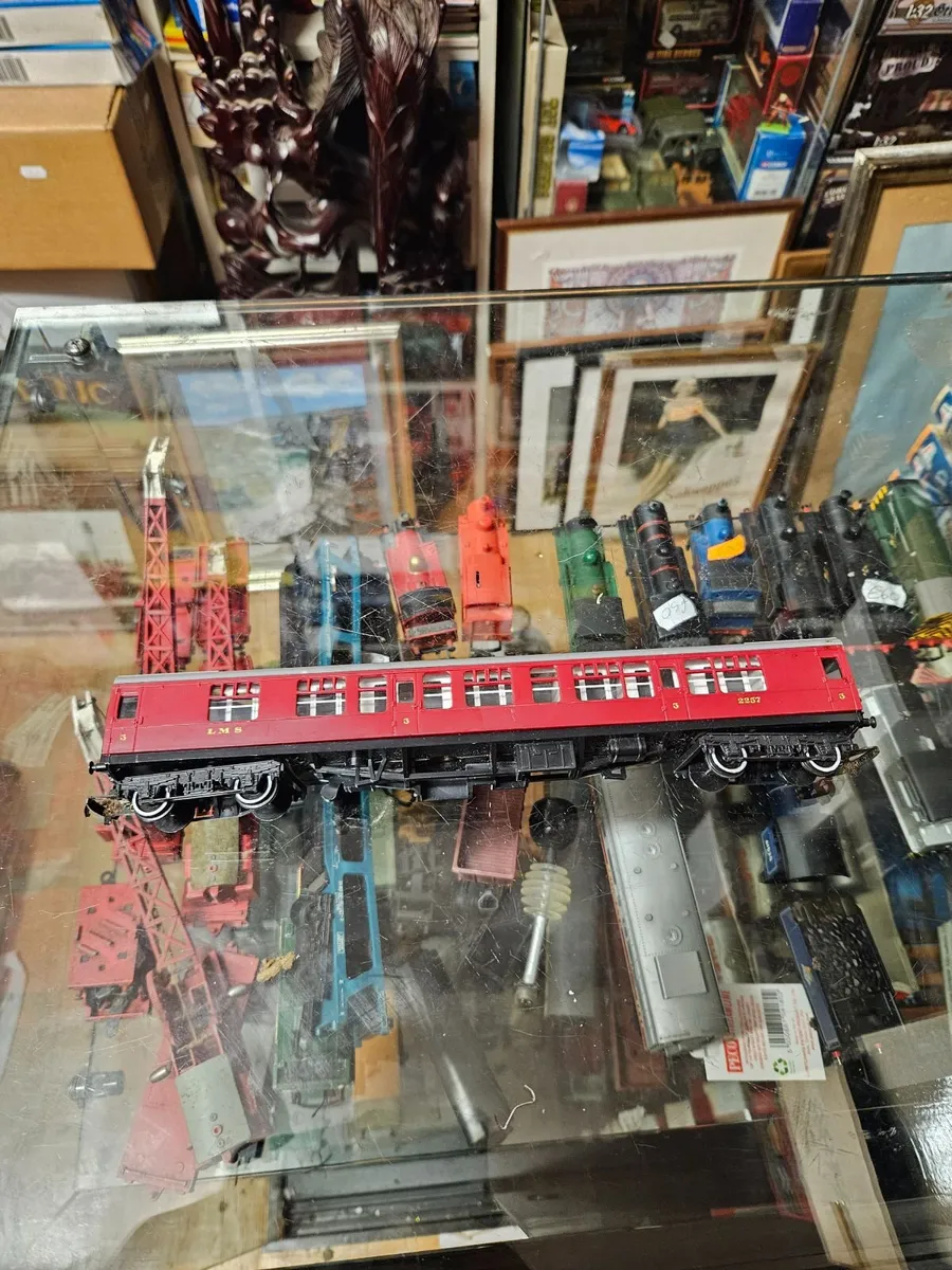Hornby OO Gauge Carraige