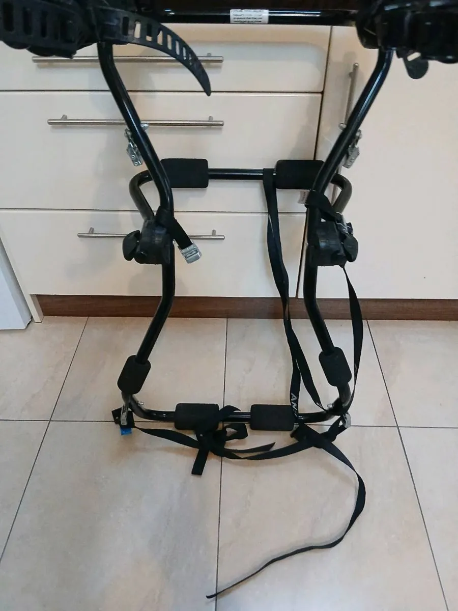 BIKE CARRIER FOR 3 BIKES LIKE NEW - Image 3