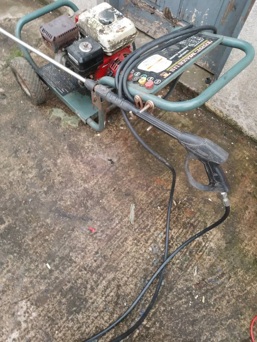 Power washer - Image 1