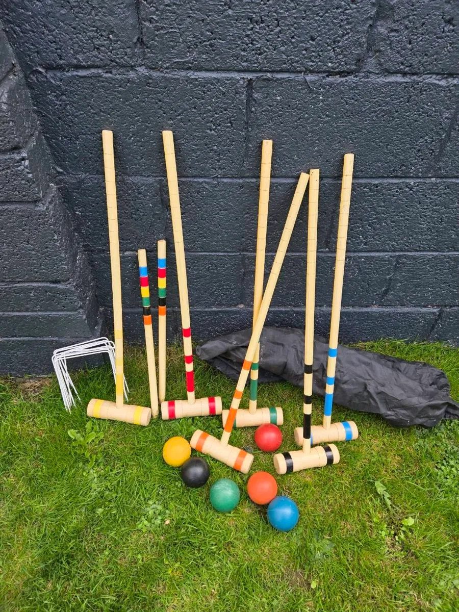 Croquet set