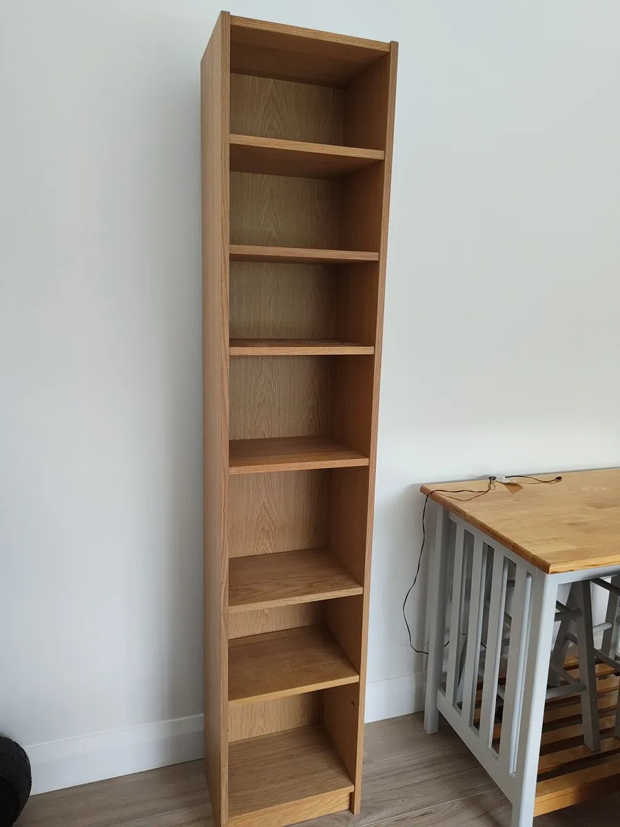Bookcase / shelving unit