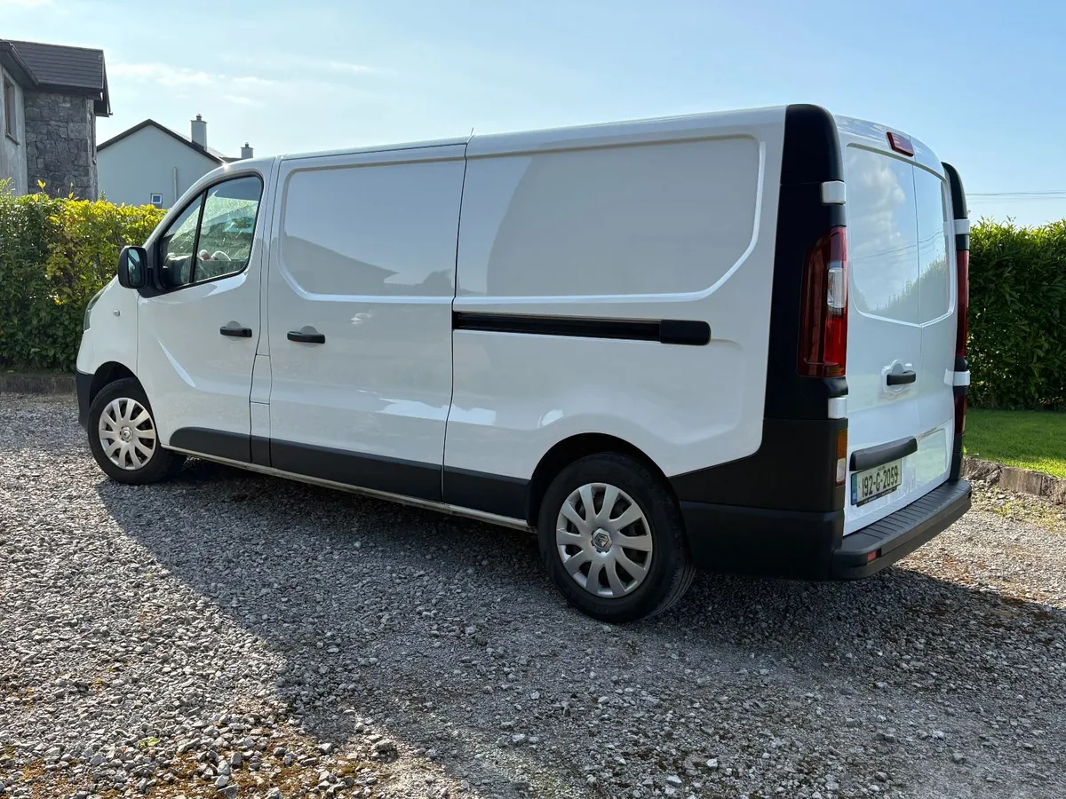 2019 Renault Trafic LL29 (LWB) Business Energy DCI - Image 1