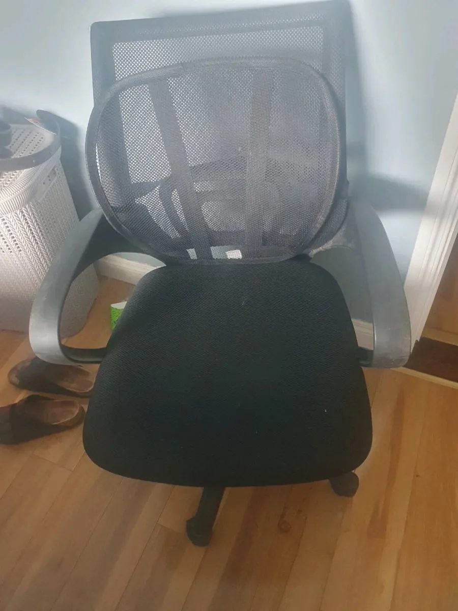 Office chairs - Image 2