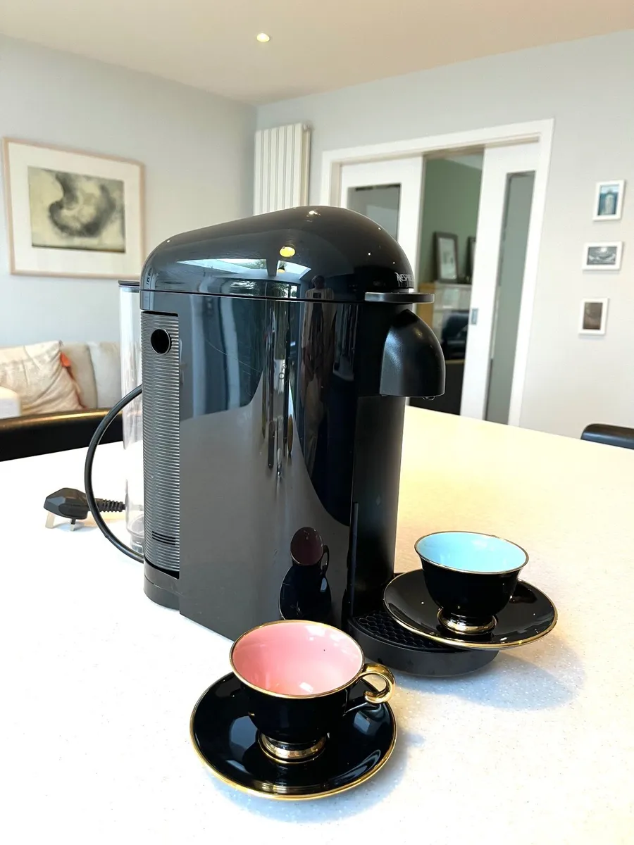 Nespresso VertuoPlus -hardly used - Image 2