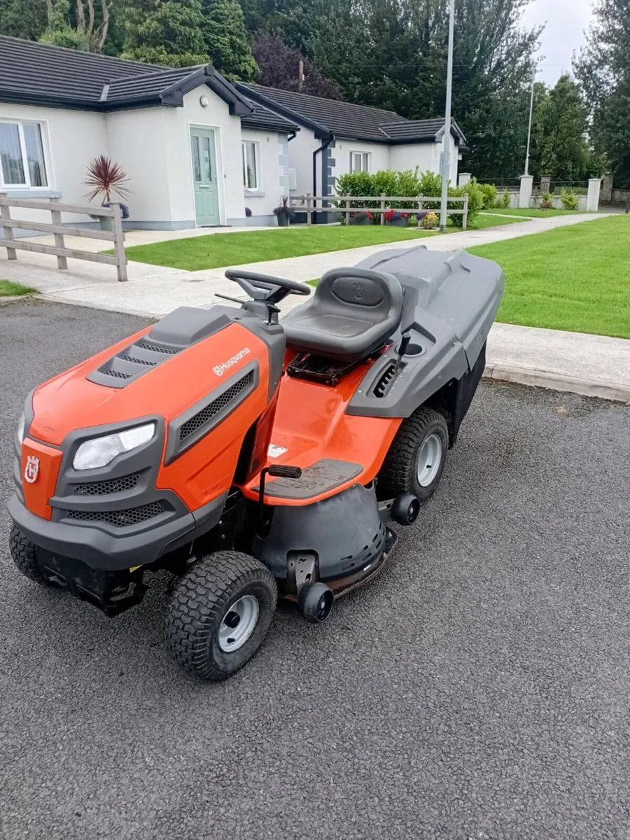 Ride on lawnmower - Image 2