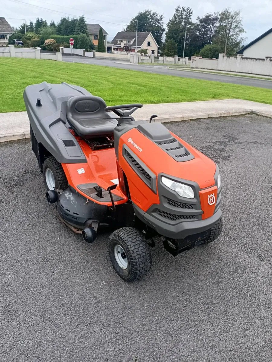 Ride on lawnmower - Image 4