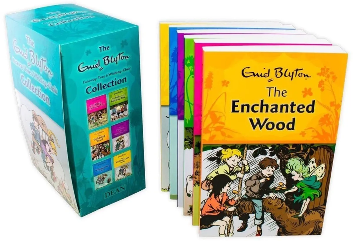 A collection of classic children's fantasy books - Image 2