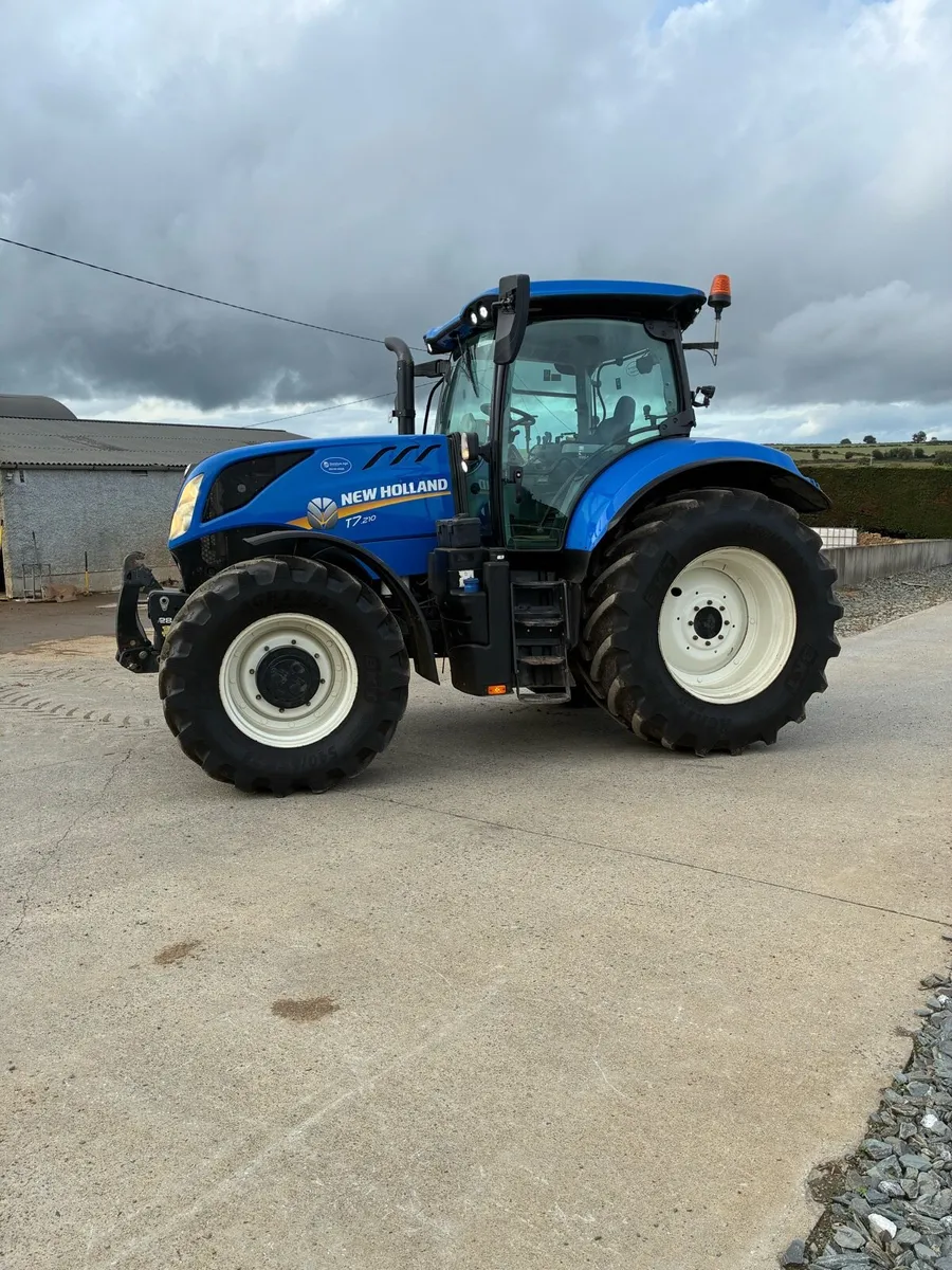 Tractor - Image 4