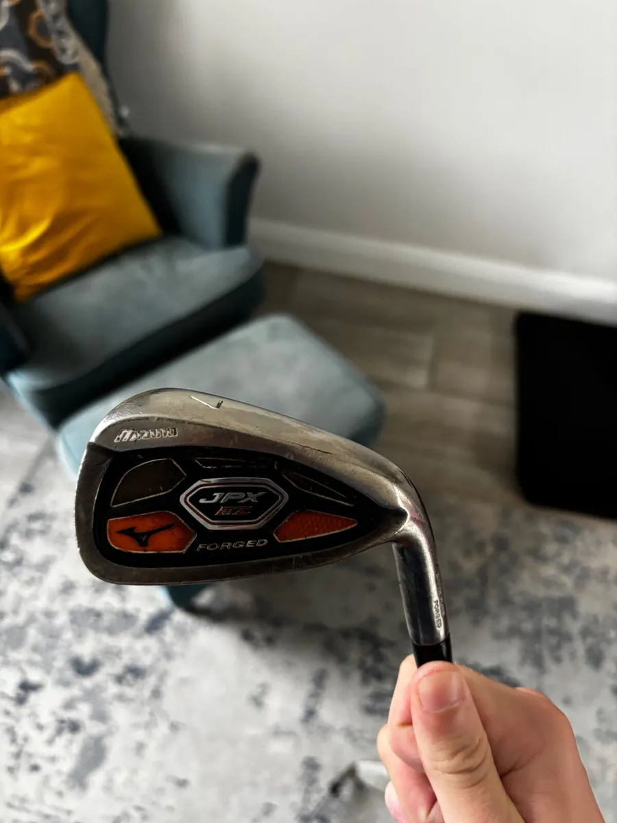 Golf irons - Image 1