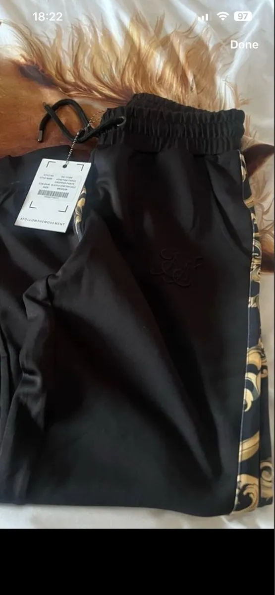 Mens BNWT tracksuit size M €30 - Image 2