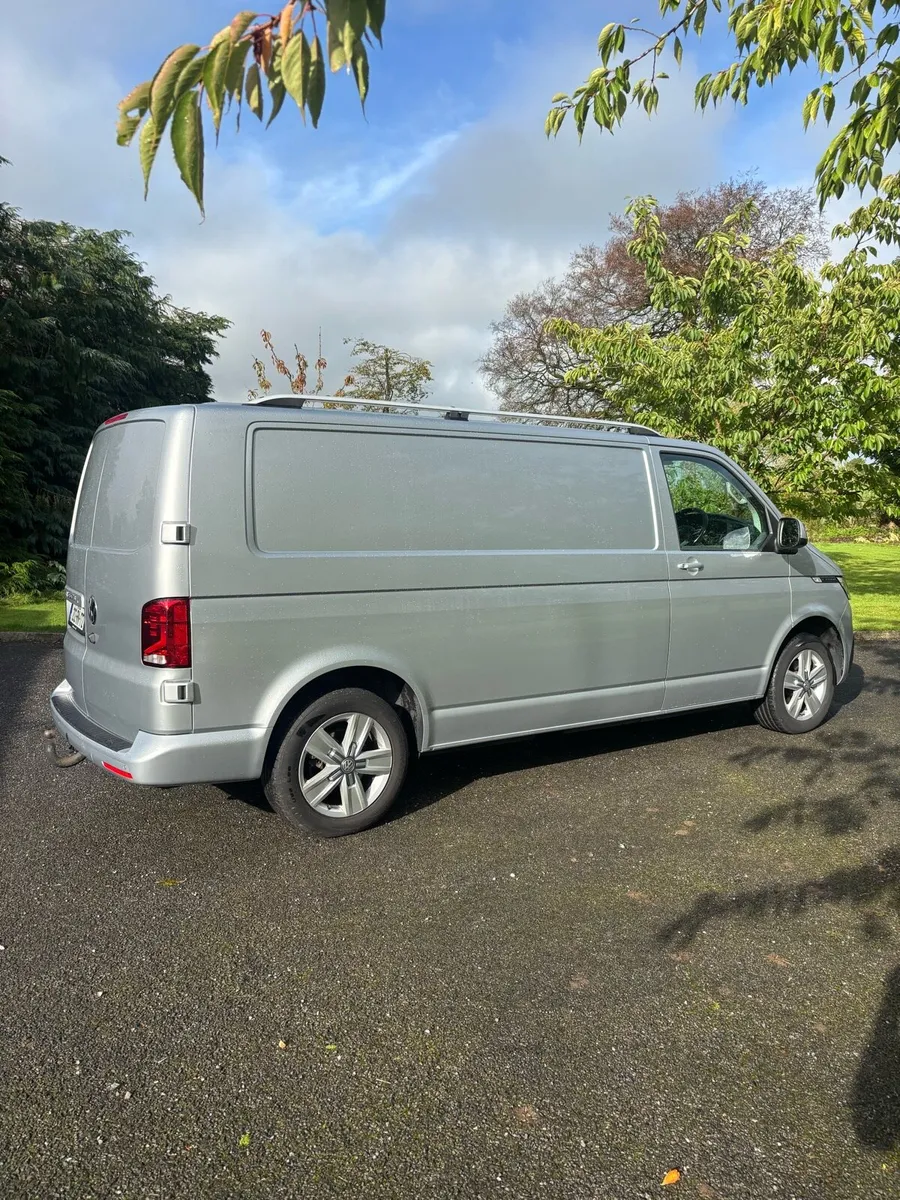 Volkswagen Transporter 2020 Auto Low kms - Image 4
