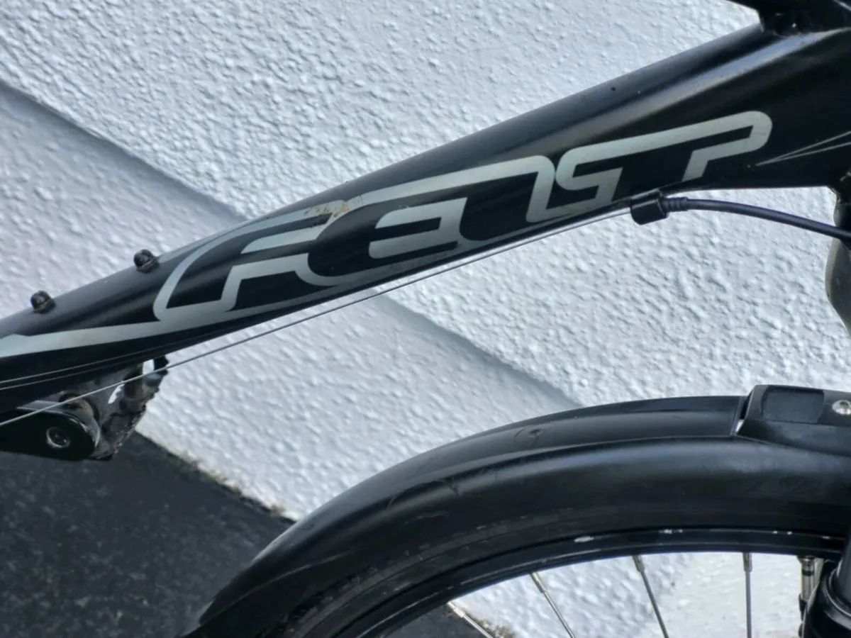 HYBRID BIKE FELT 2ND HAND GOOD CONDITION - Image 4
