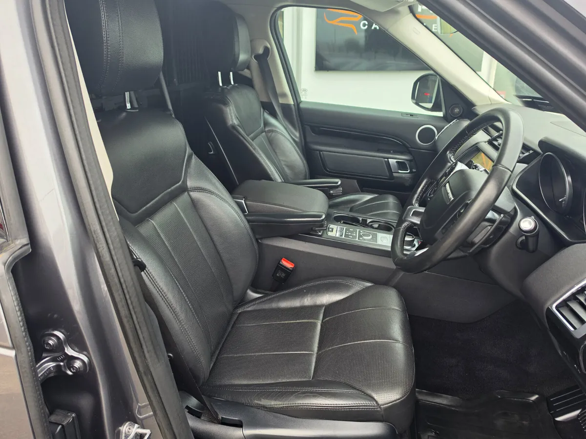 2019 Land Rover Discovery 3.0SDV6 SE Commercial - Image 2