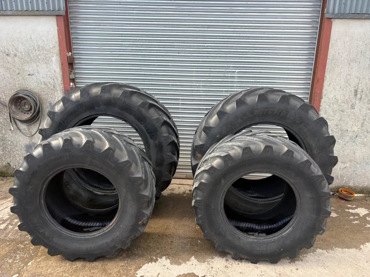 710/60/38+600/60/28 Michelins - Image 1