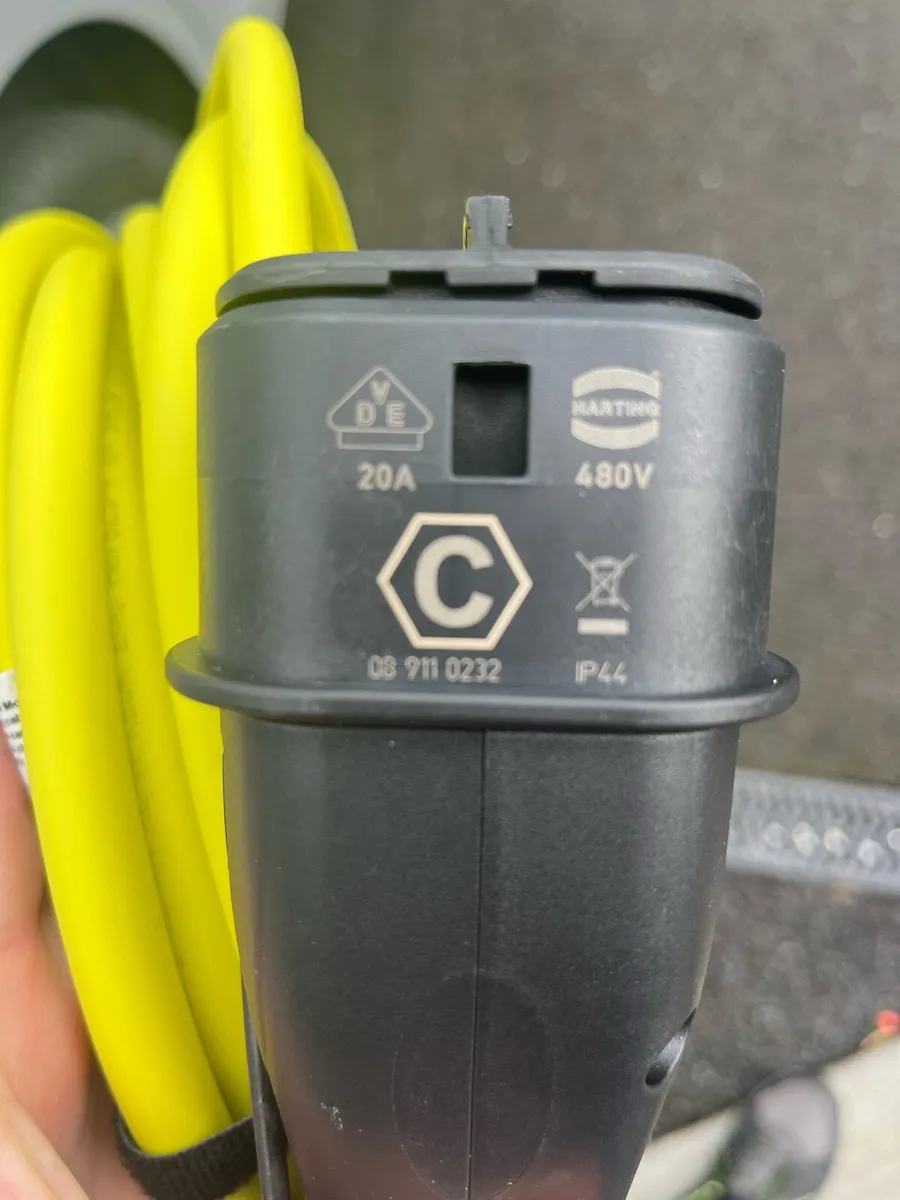 Genuine Škoda EV Charger Cable Type 2 to Type 2 - Image 3