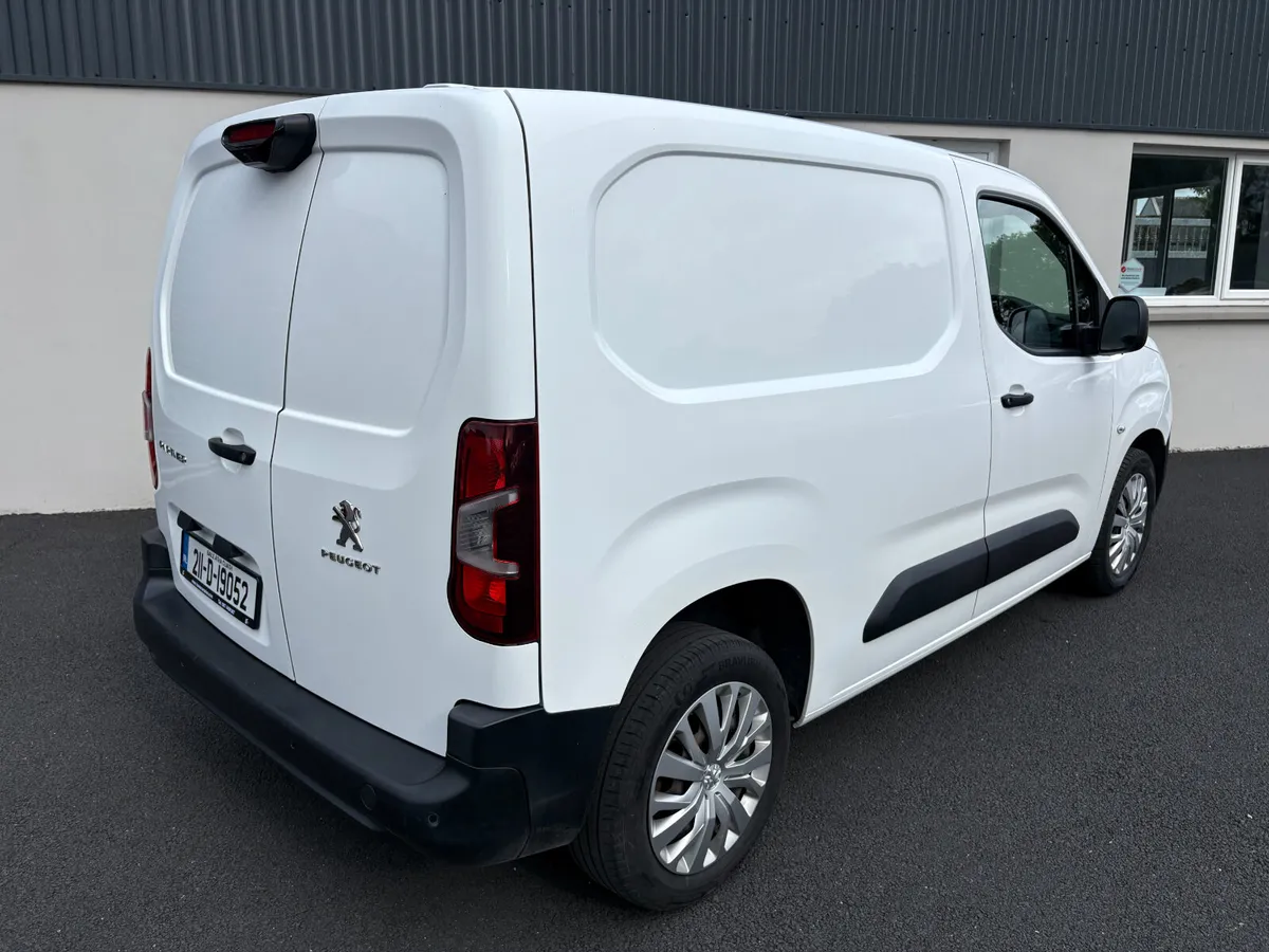 211 Peugeot Partner Professional Plus 1.5 HDI - Image 4