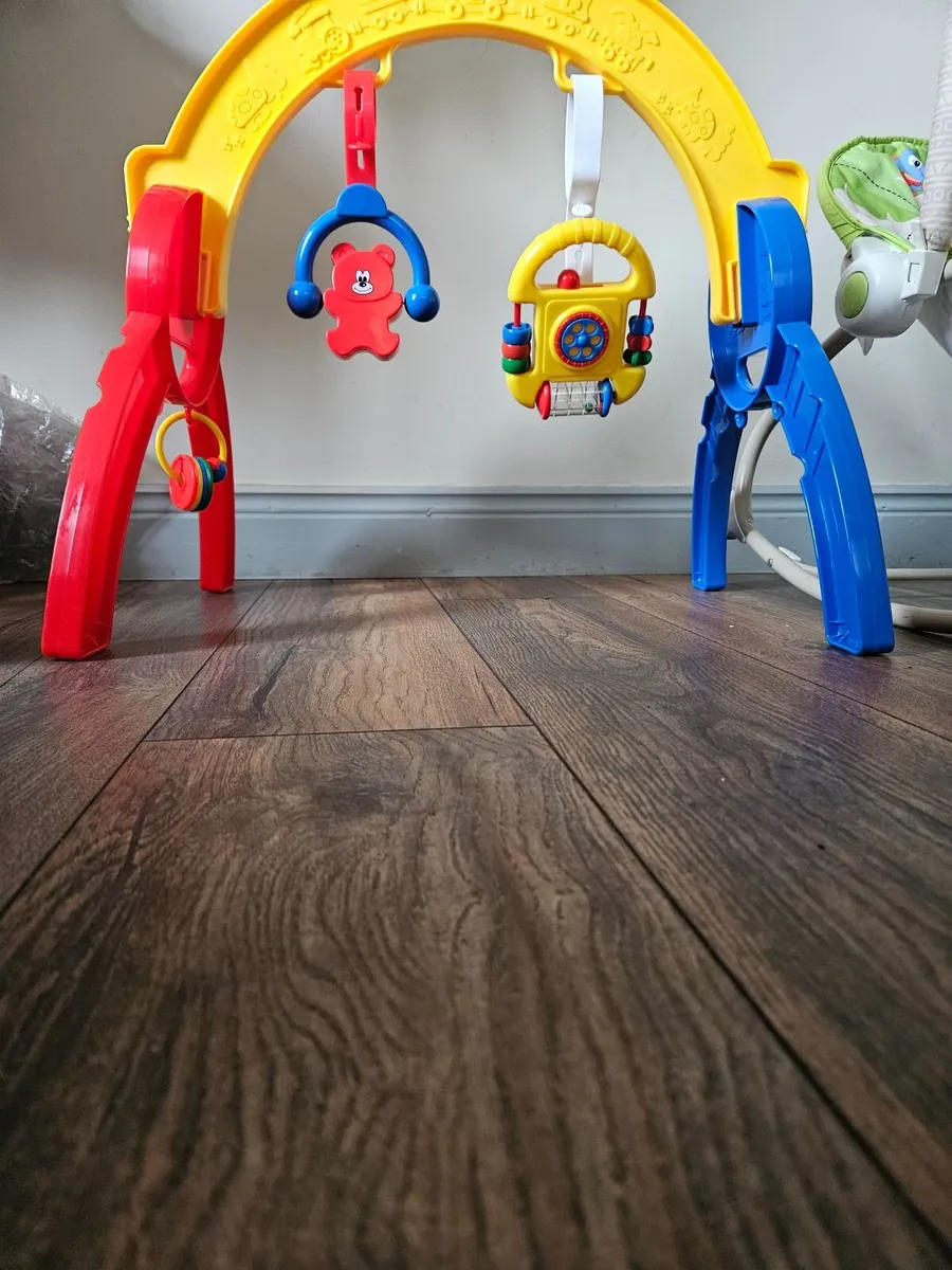 Baby rocker/chair and play gym - Image 3