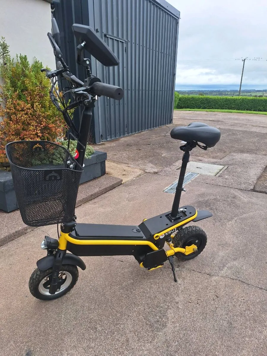 Electric scooter - Image 1