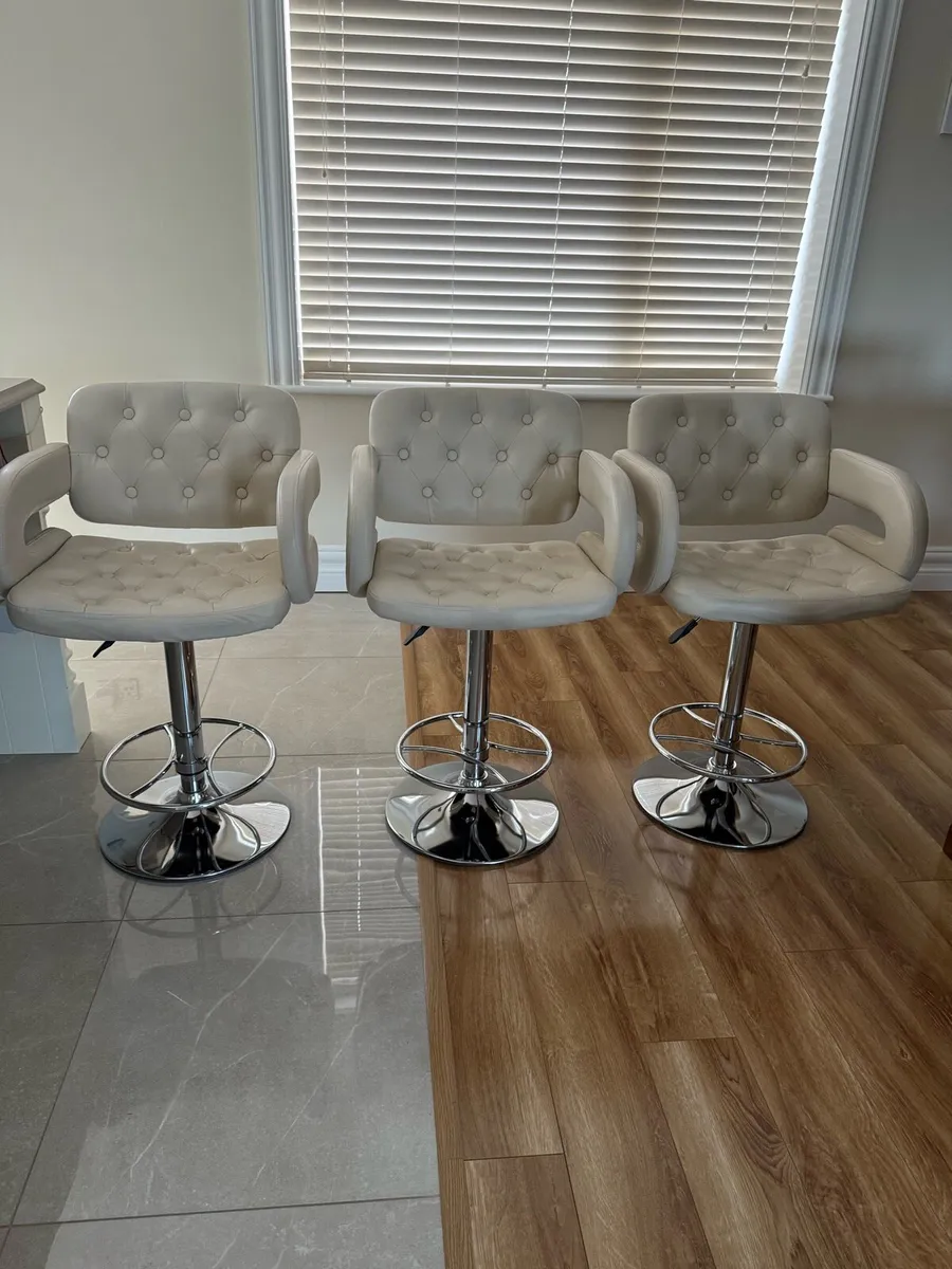 Kitchen stools - Image 2