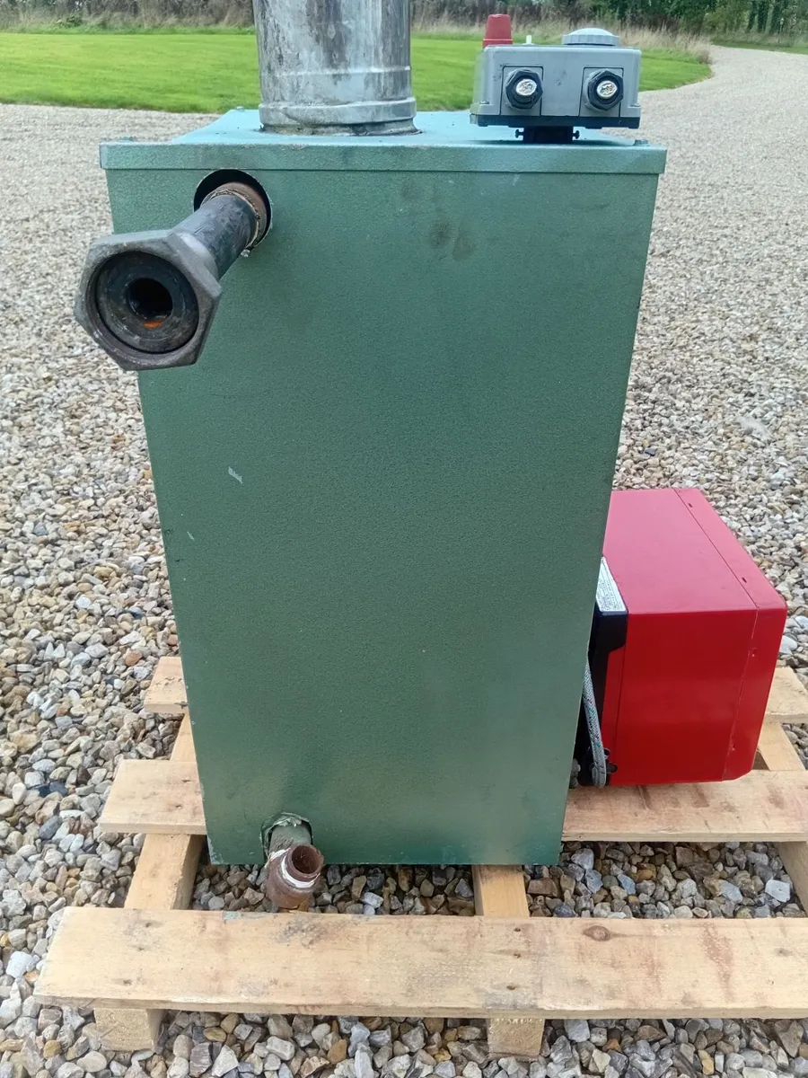 Oil boiler - Image 4