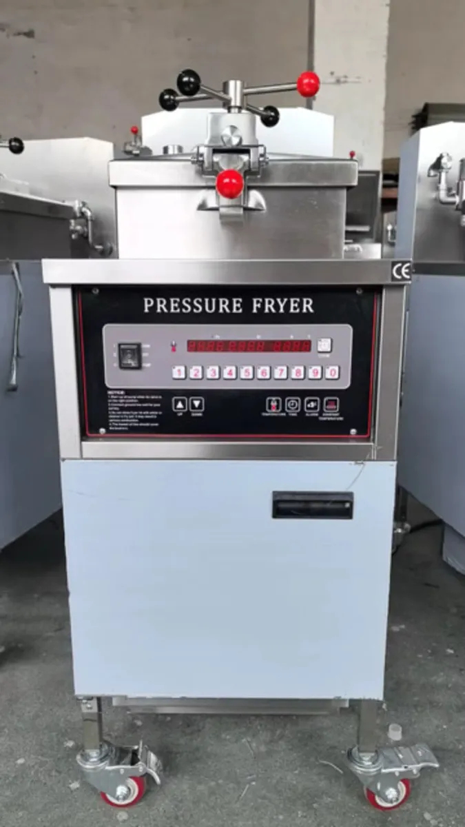 Pressure cooker/peeler - Image 1