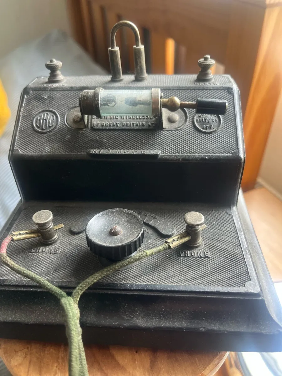 Antique Brownie Crystal Radio - Image 2