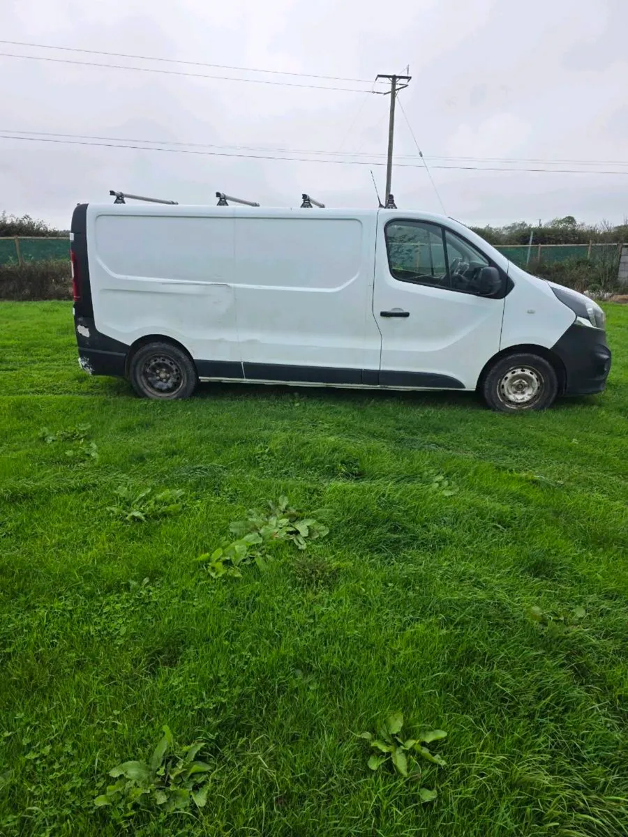 Opel Vivaro 2015 1.6  Tested till 2027  €3500 - Image 1