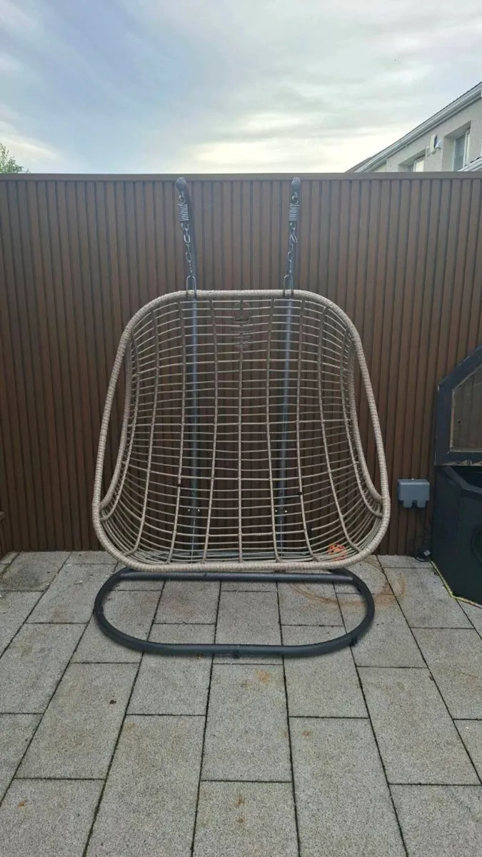 Garden egg chair - Image 2