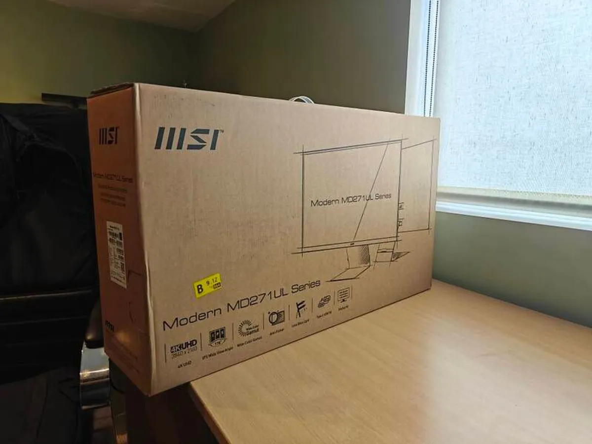 MSI Modern MD271UL 27" 4K UHD IPS Monitor: Mint Condition, Full Box & Accessories - Image 1