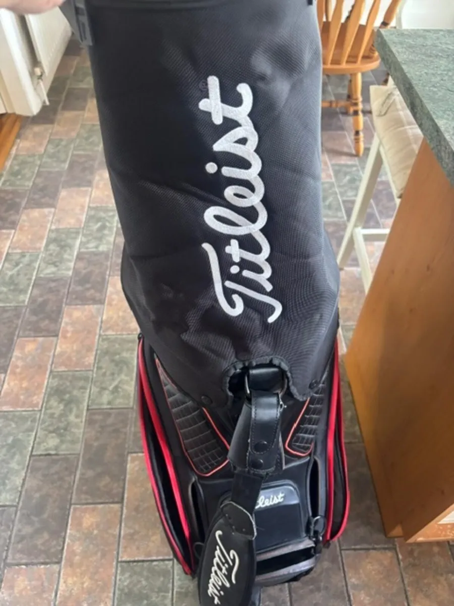 Titleist Golf Bag - Image 1