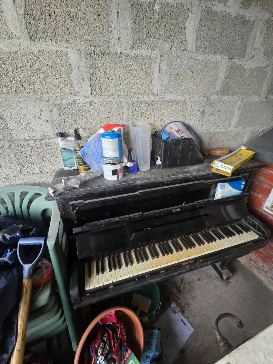 Piano - Image 2