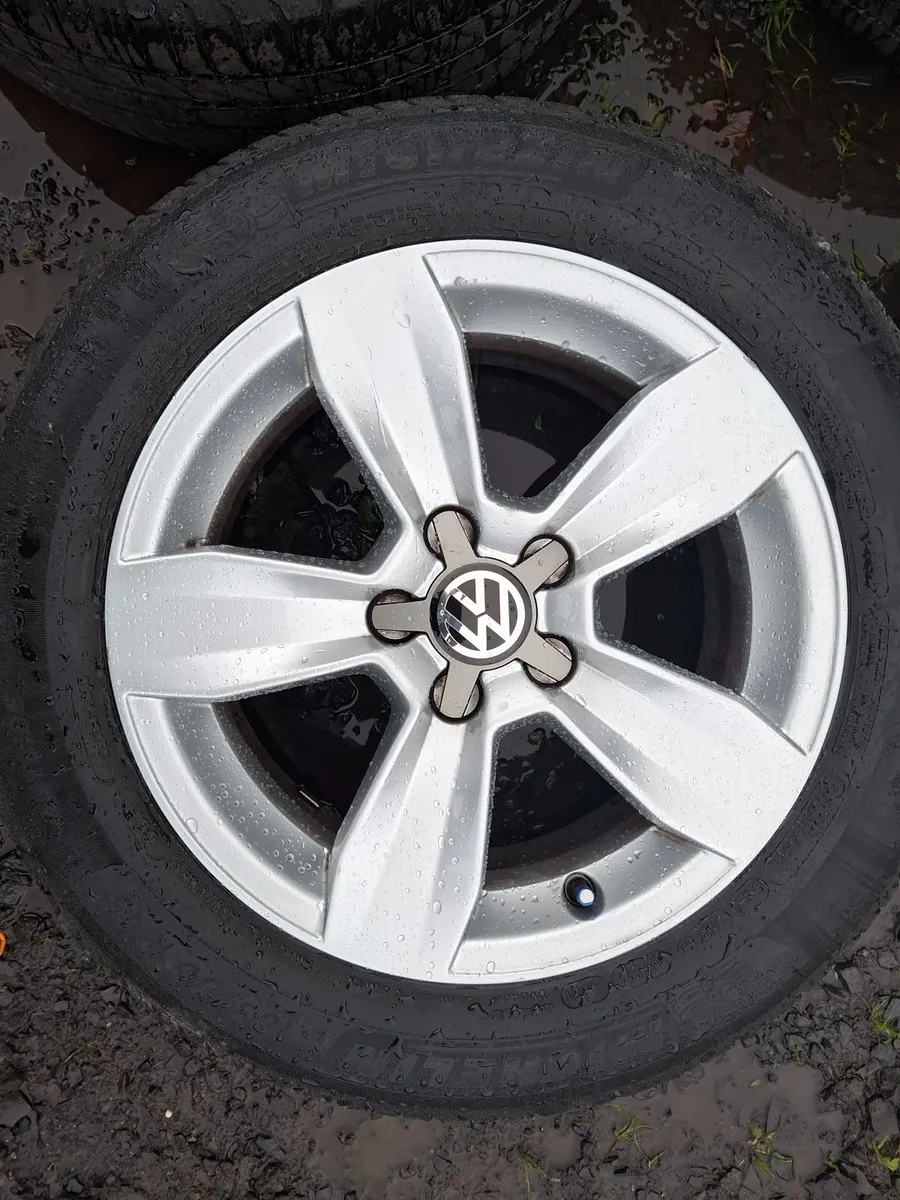 15" Vw Polo Alloys with tyres - Image 1