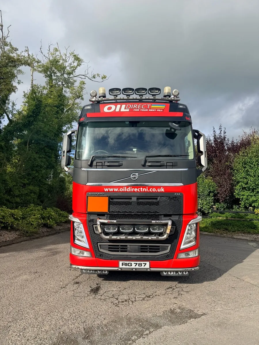 Volvo FH 540 ADR Tractor Unit 6x2 - Image 2