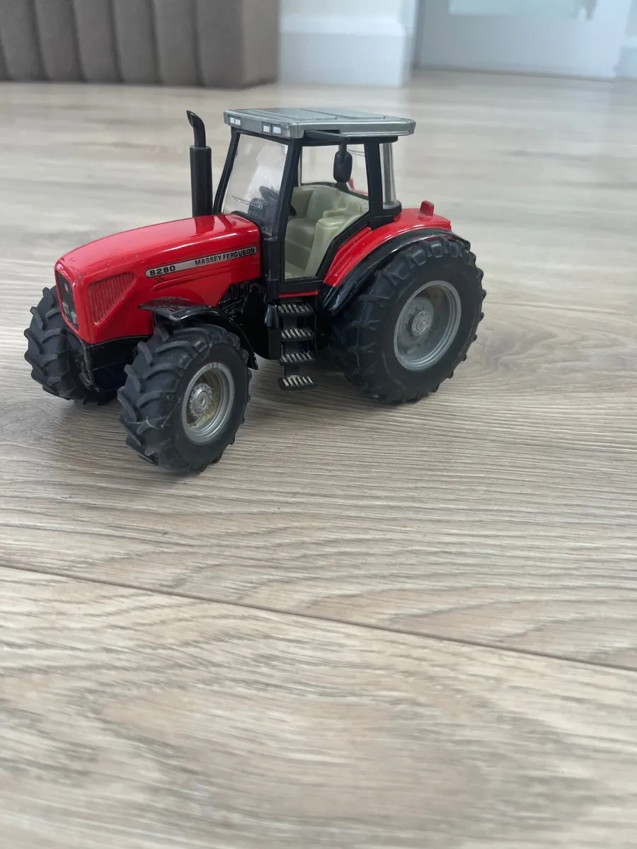 Tractors - Image 2