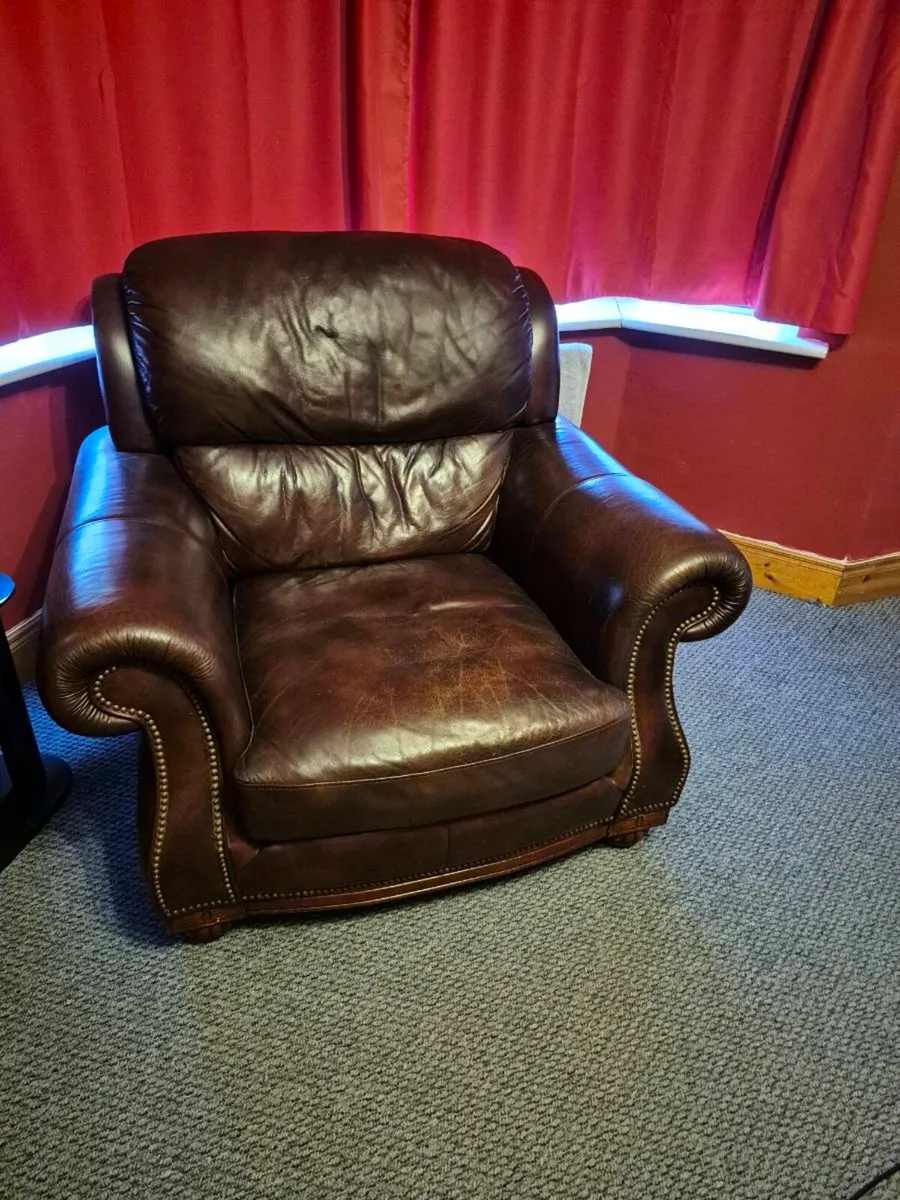 3 seater and 1 seater - Image 2