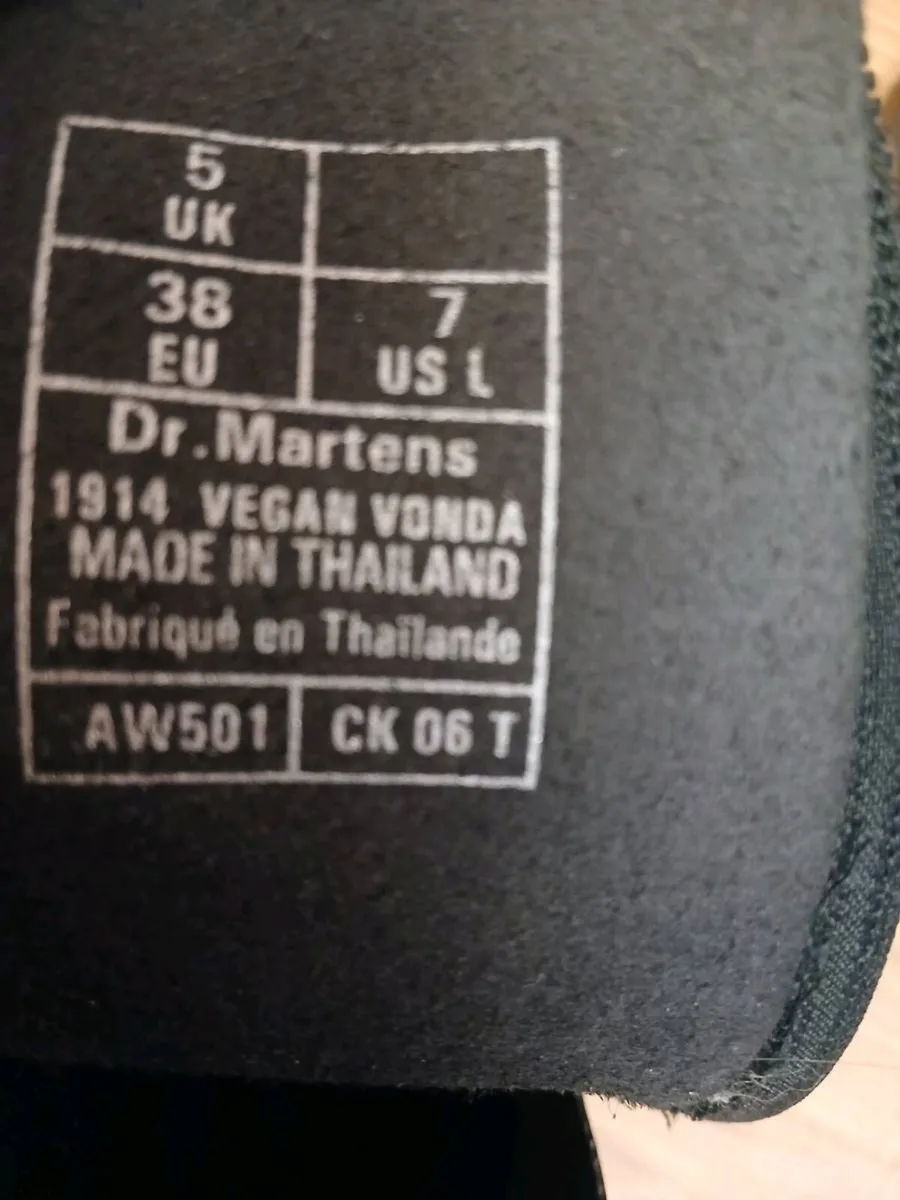 Dr.Marten 14 hole, Rose boots, like new UK5 - Image 2