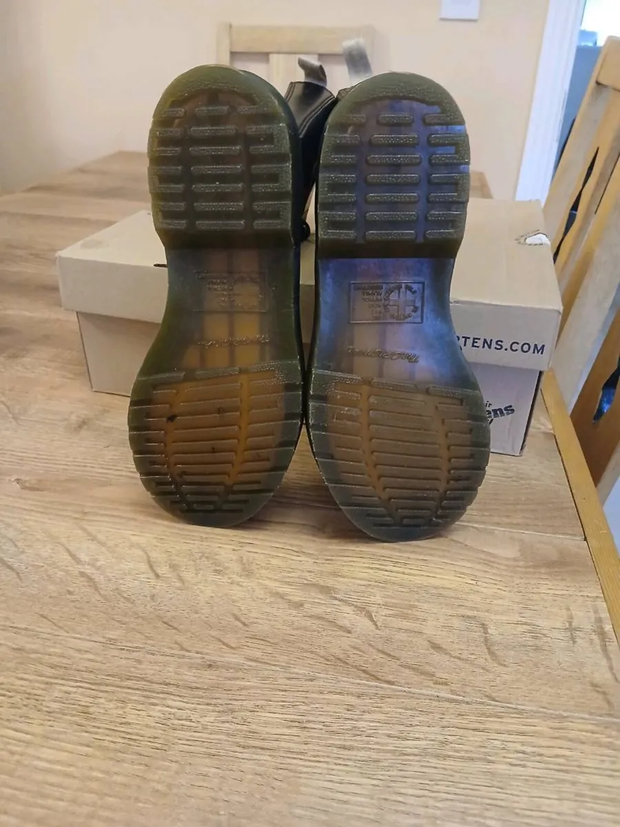 Dr.Marten 14 hole, Rose boots, like new UK5 - Image 3