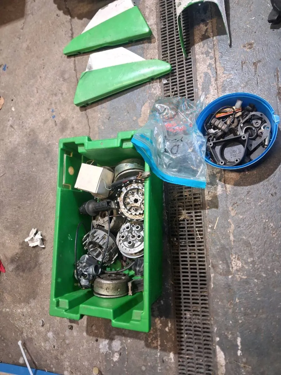 Yamaha dt 175 parts - Image 3