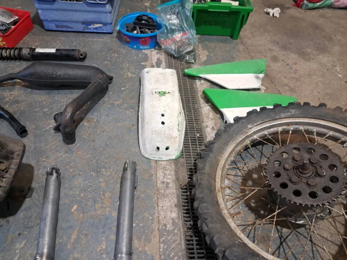 Yamaha dt 175 parts - Image 4