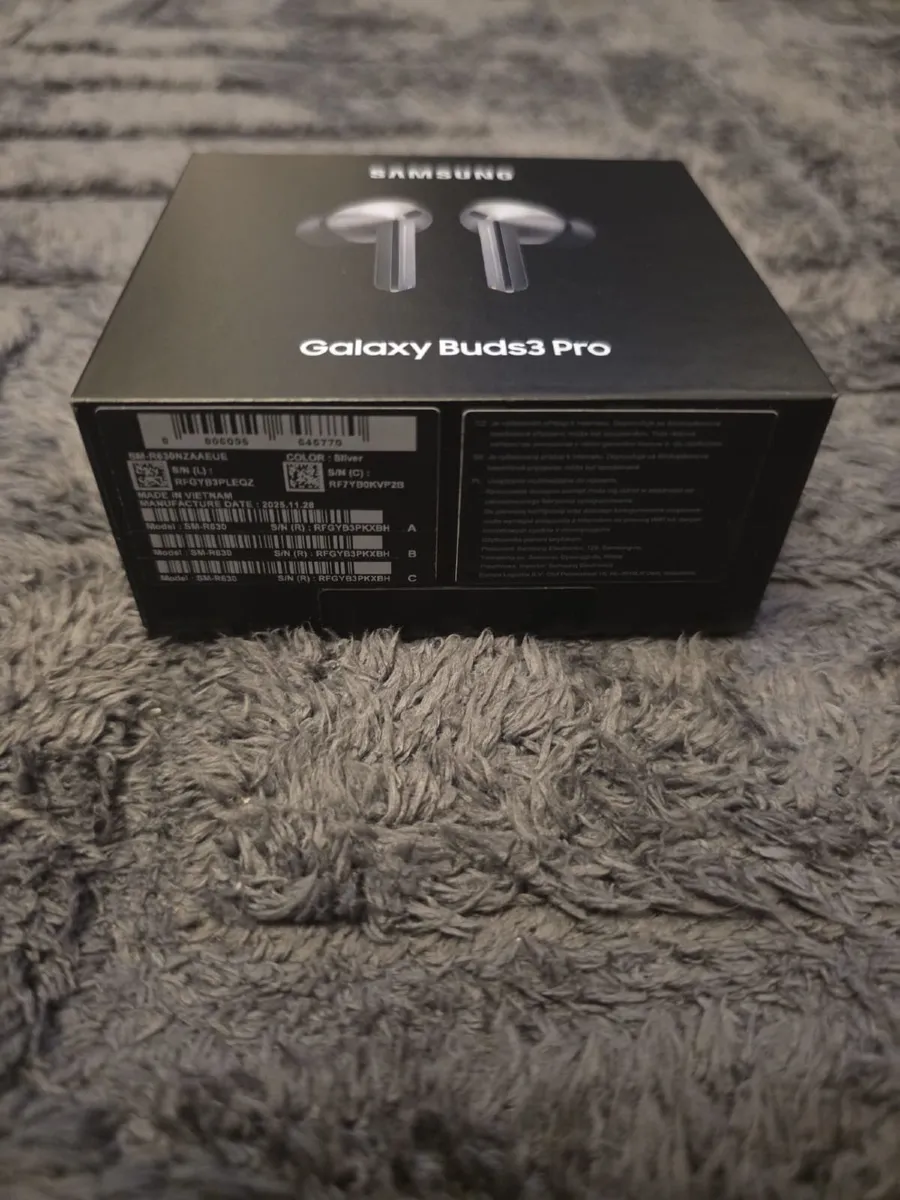 Samsung Galaxy Buds 3 Pro (Silver) – Brand New !!! - Image 3