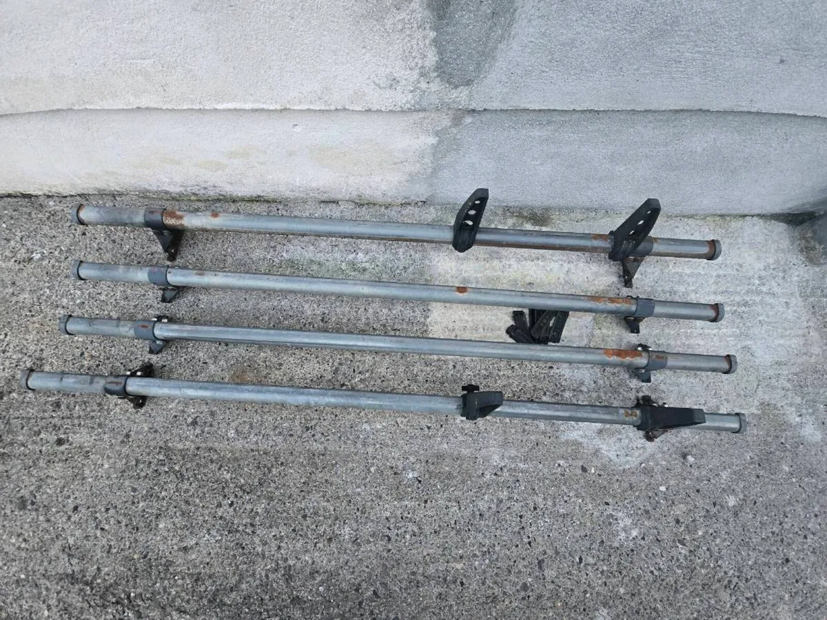 4 x Rhino heavy-duty roof bars - Image 3