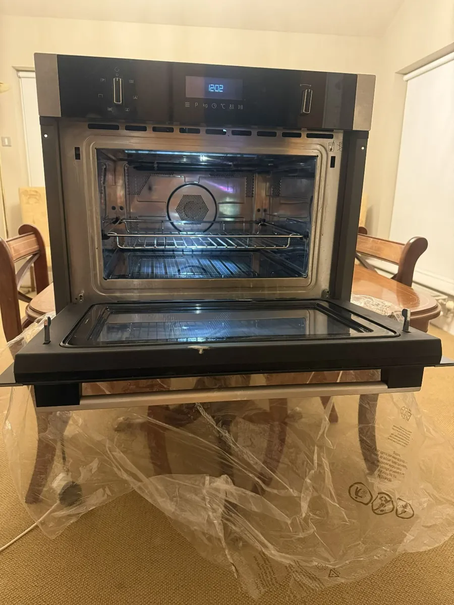 NEFF N50 Combination Oven - Image 2
