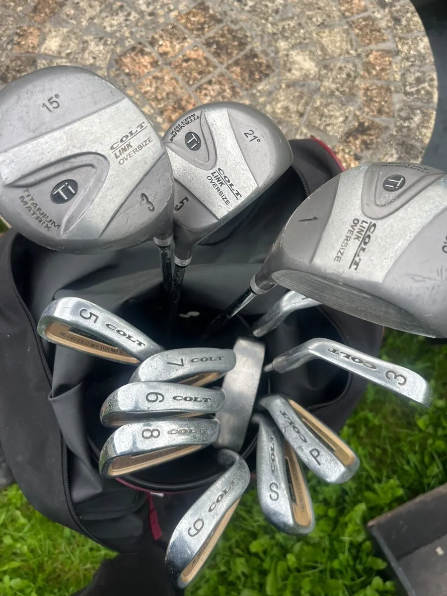 Golf clubs - Image 1