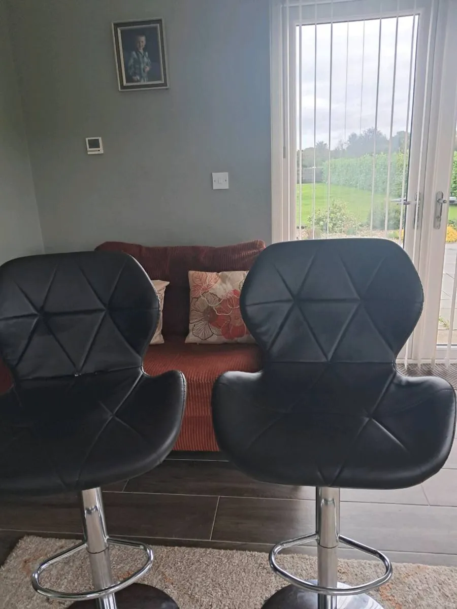 Bar stools - Image 2