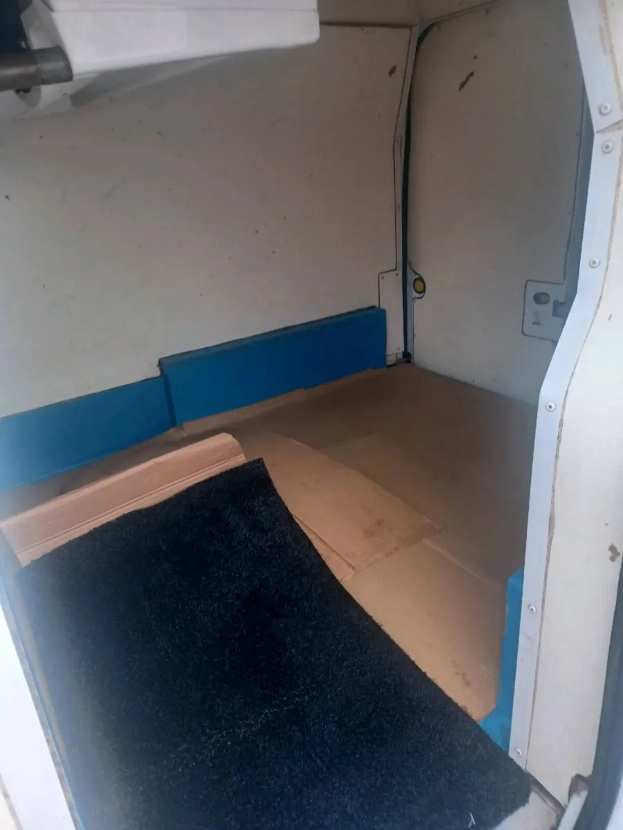 Ford Transit Connect - Image 4