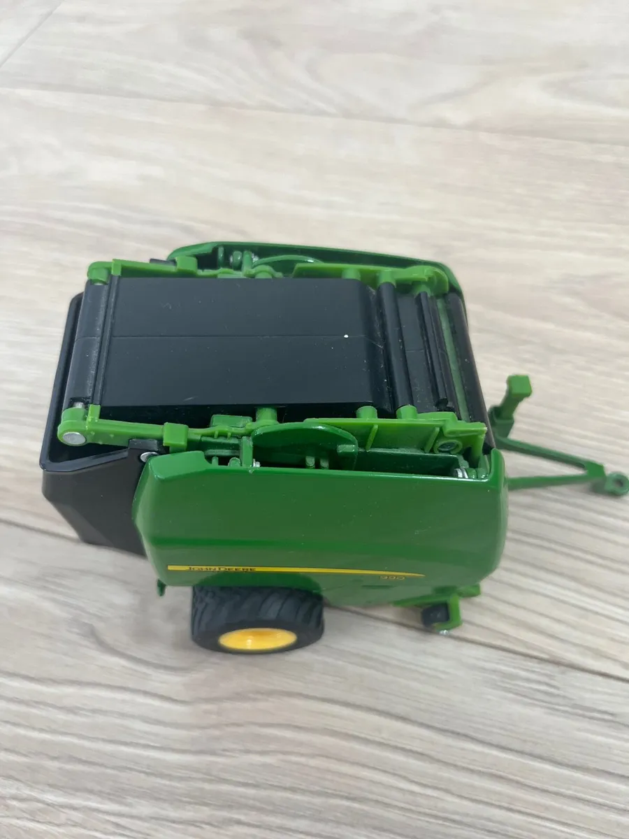 Toys - Image 2