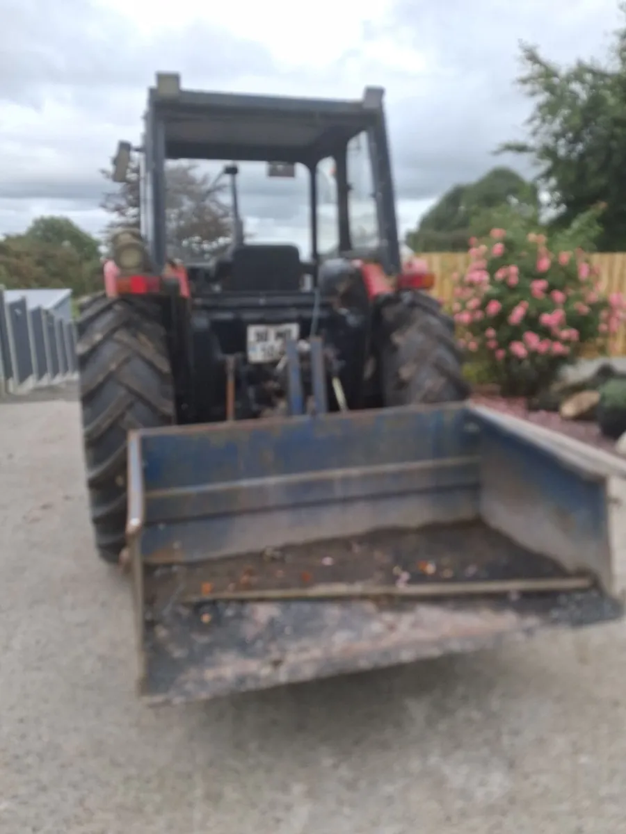 Case international tractor 685 - Image 4